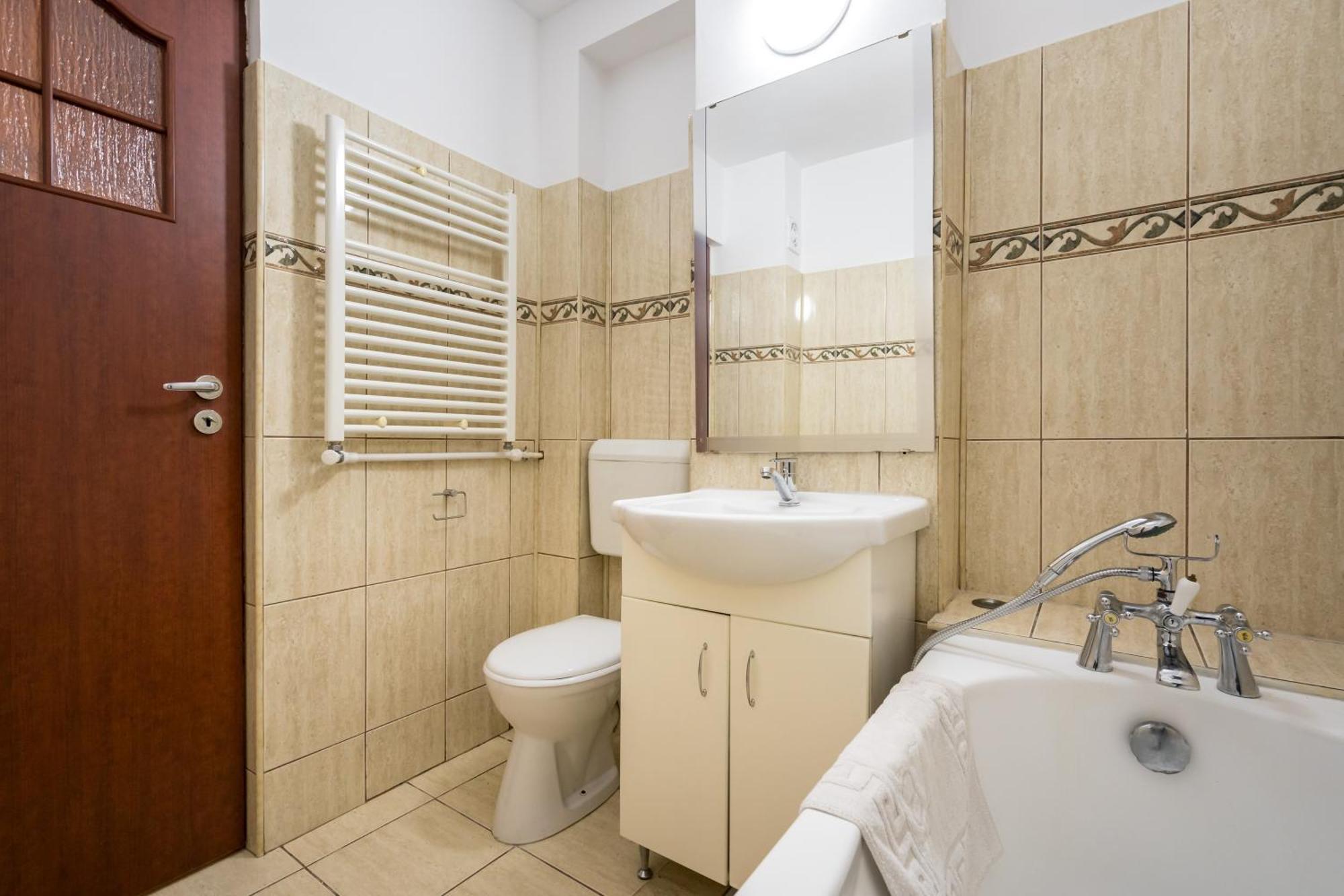 Tranquil Unirii Residence - Elegant & Spacious Living With Parking Steps From Parliament Bucareste Exterior foto