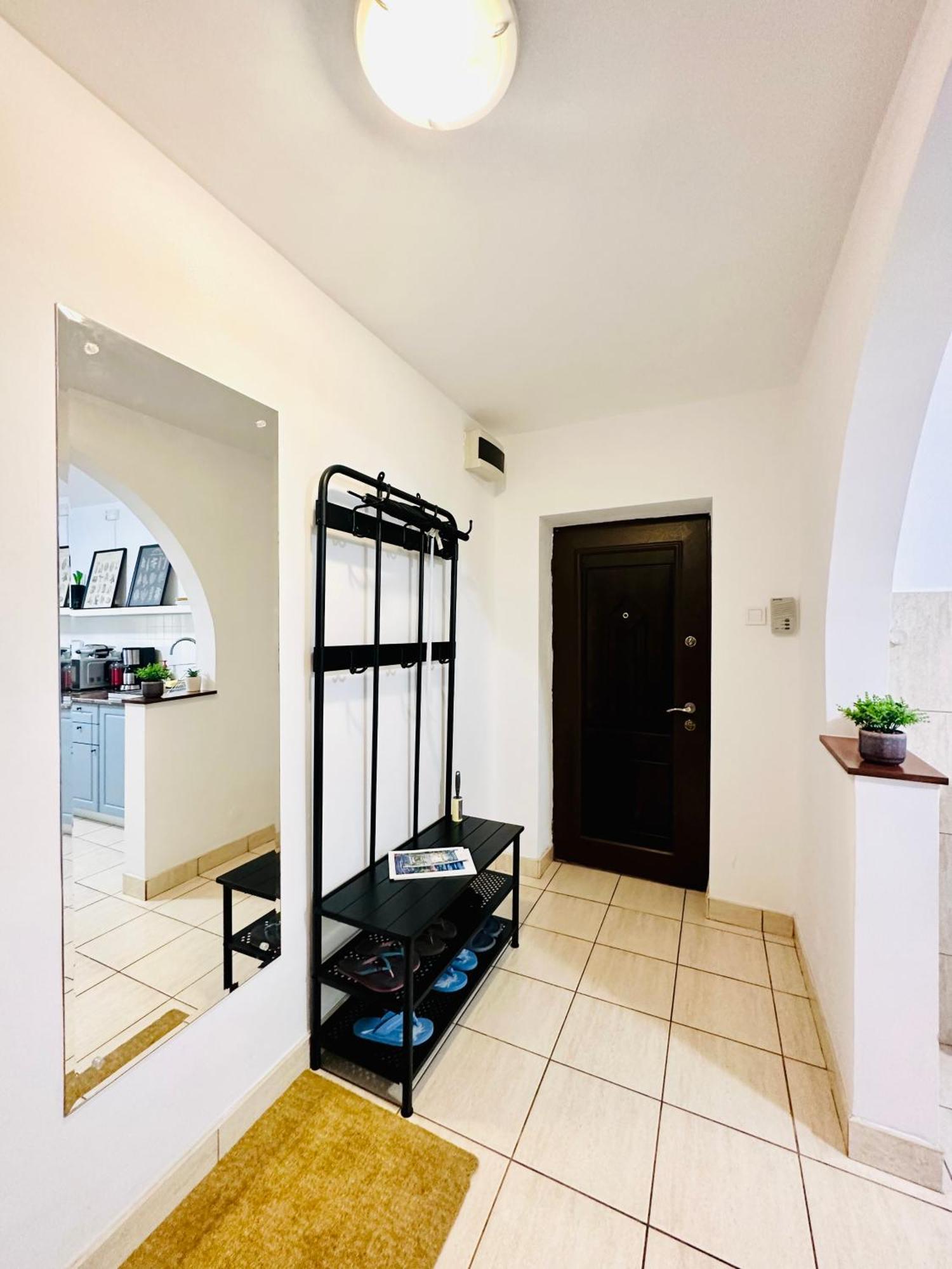 Tranquil Unirii Residence - Elegant & Spacious Living With Parking Steps From Parliament Bucareste Exterior foto