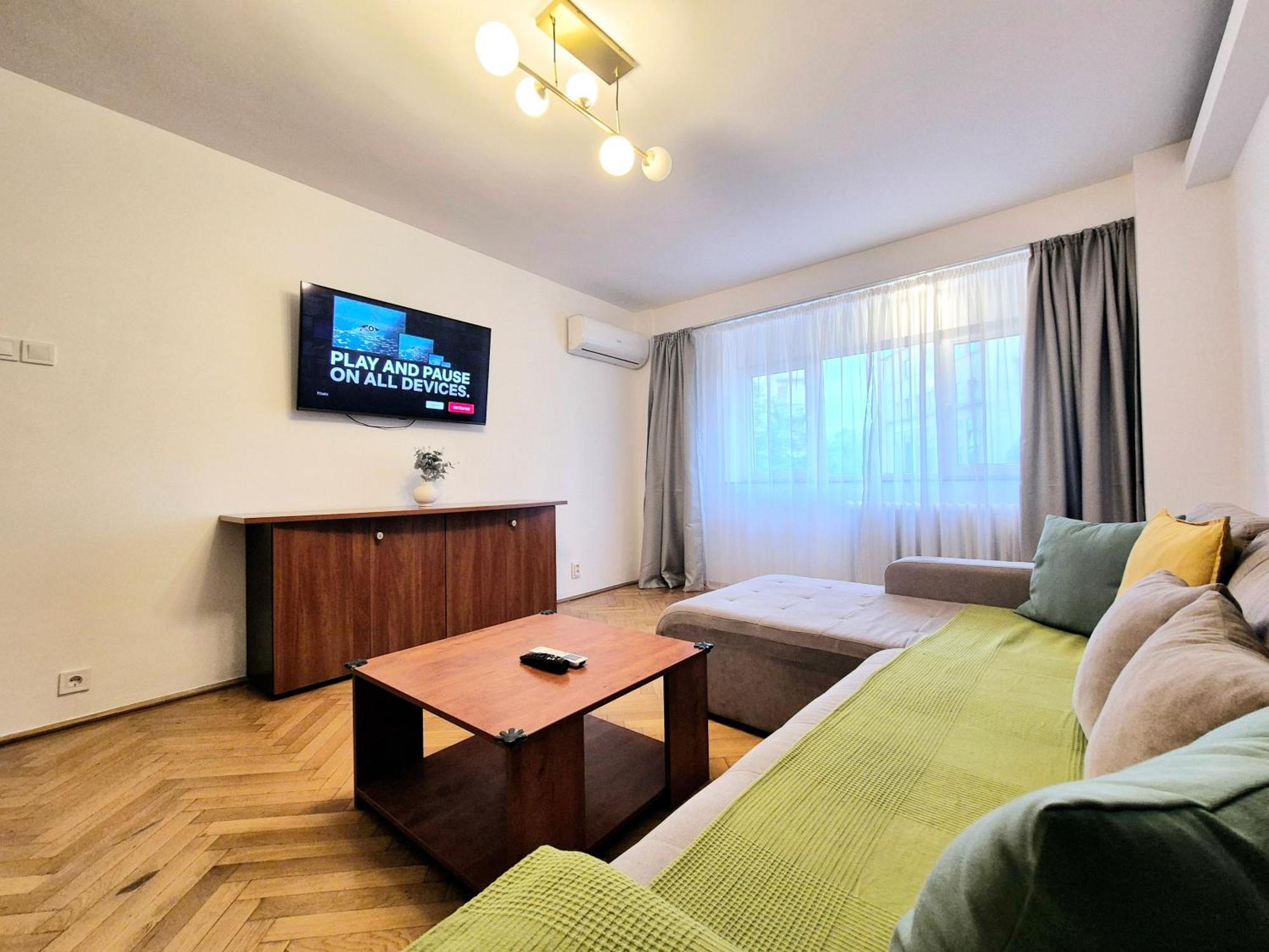 Tranquil Unirii Residence - Elegant & Spacious Living With Parking Steps From Parliament Bucareste Exterior foto